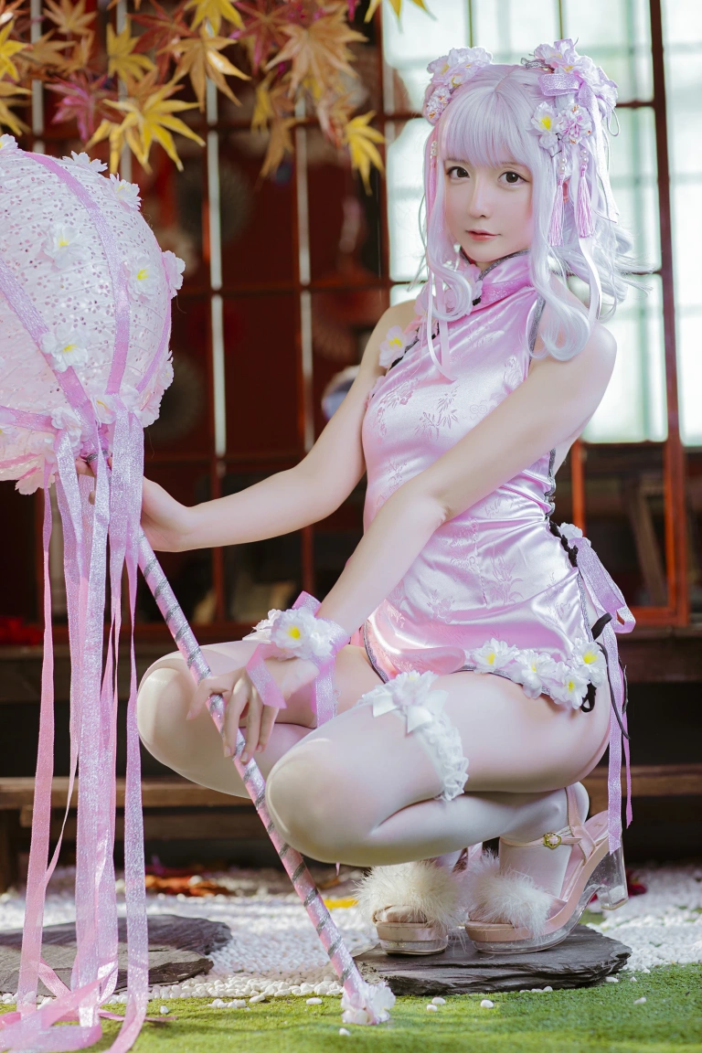 星之迟迟《《花鸟风月》 花与旗袍 粉》写真图集 20P｜在线预览与图包下载