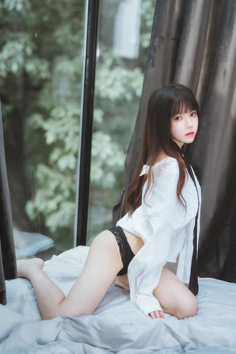 桜桃喵《狼来了01》写真图集 72P｜在线预览与图包下载
