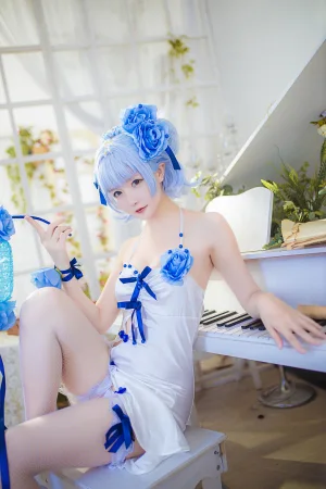星之迟迟《《花鸟风月》 花与旗袍 蓝》写真图集 20P｜在线预览与图包下载
