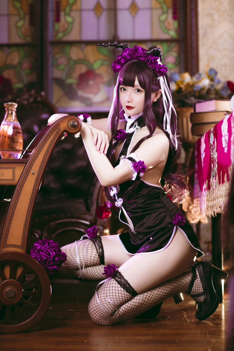 星之迟迟《《花鸟风月》 花与旗袍 紫》写真图集 20P｜在线预览与图包下载