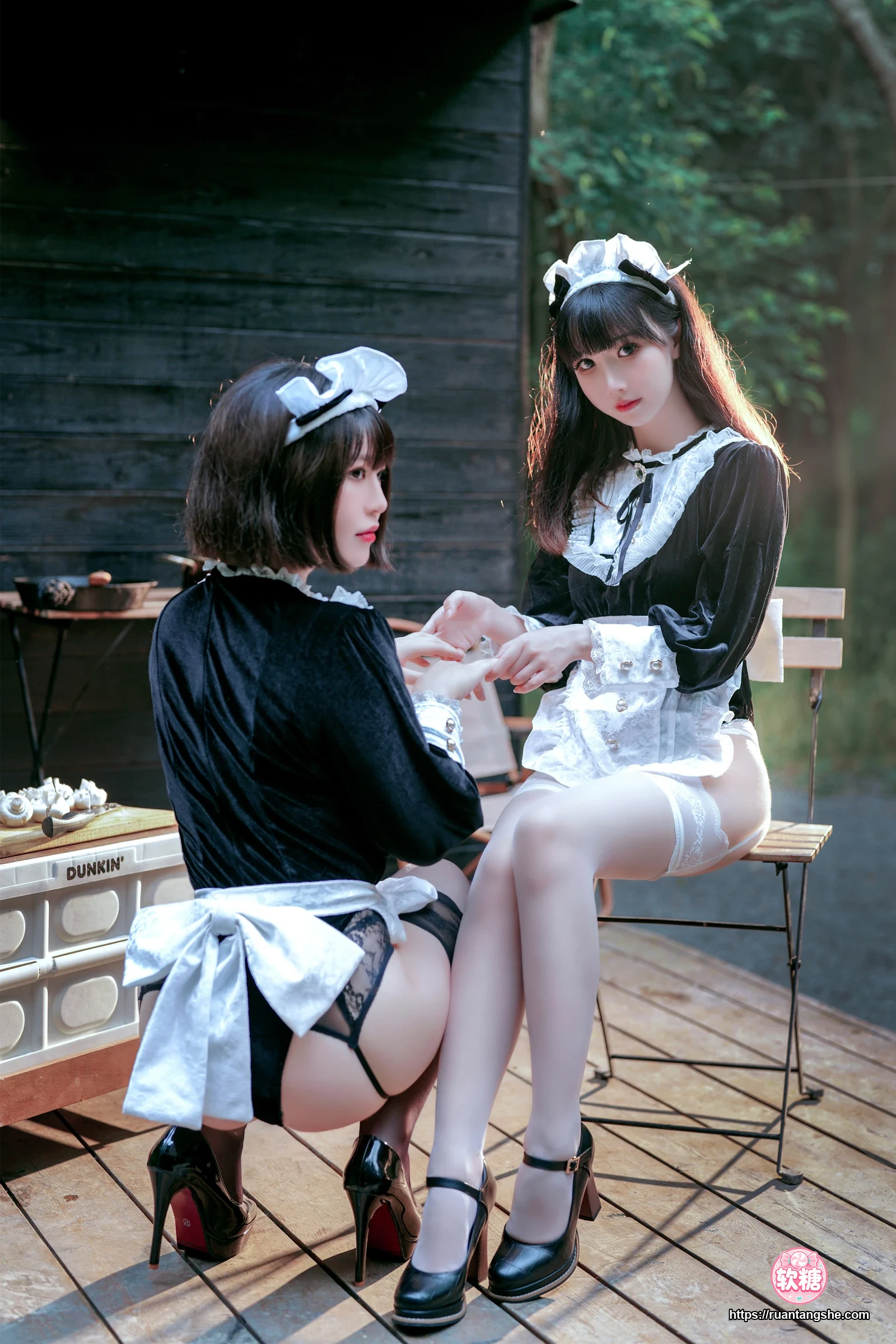 面饼仙儿 面饼仙儿 NO.124 - メイド姉妹(&半半子 BANBANKO)