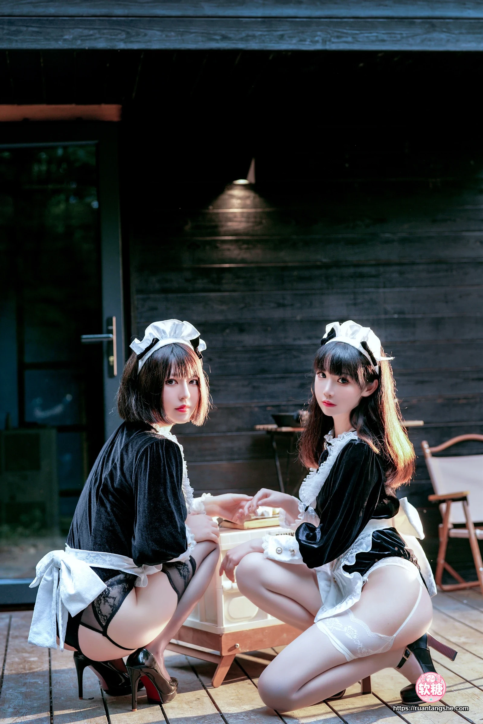 面饼仙儿 面饼仙儿 NO.124 - メイド姉妹(&半半子 BANBANKO)