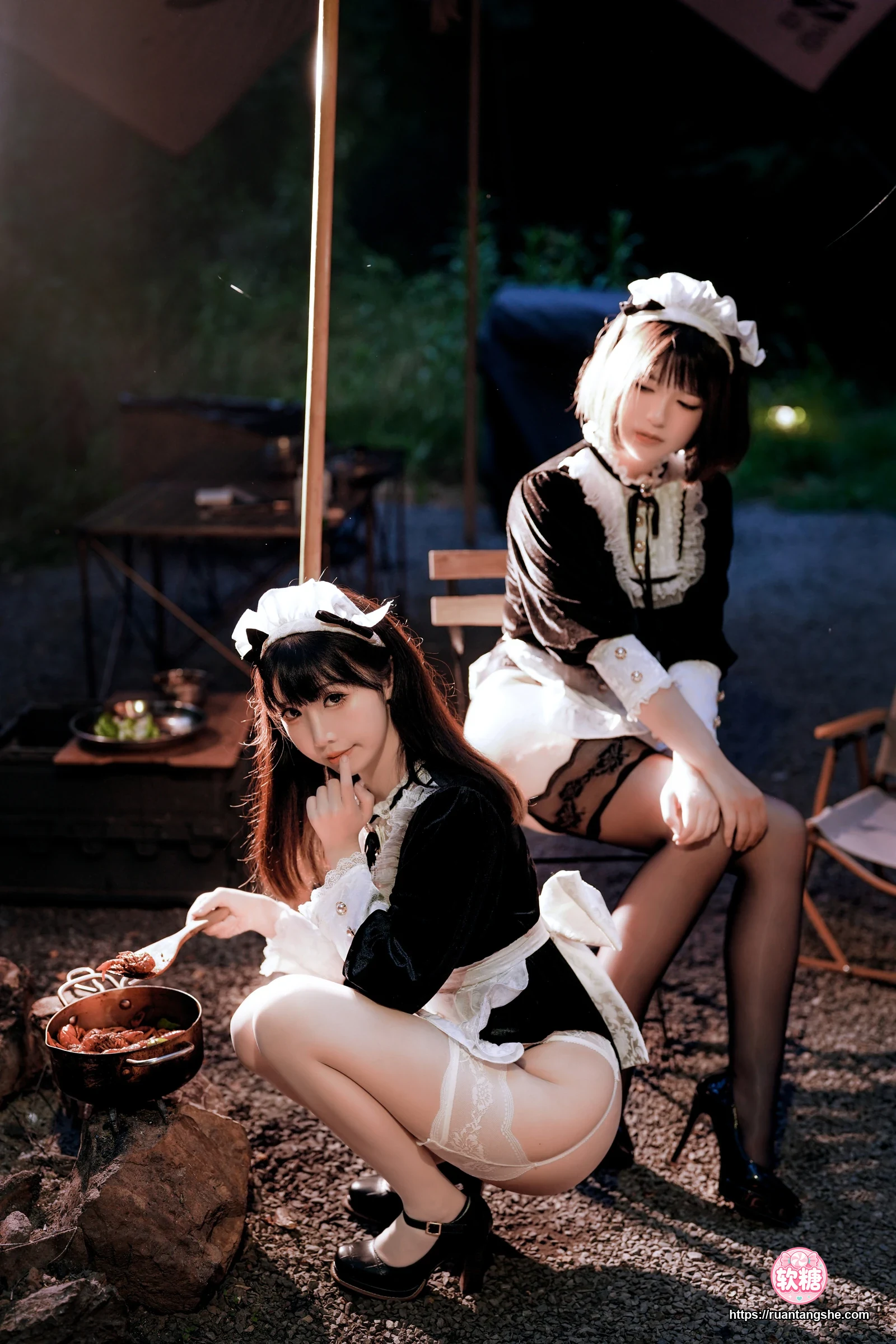 面饼仙儿 面饼仙儿 NO.124 - メイド姉妹(&半半子 BANBANKO)