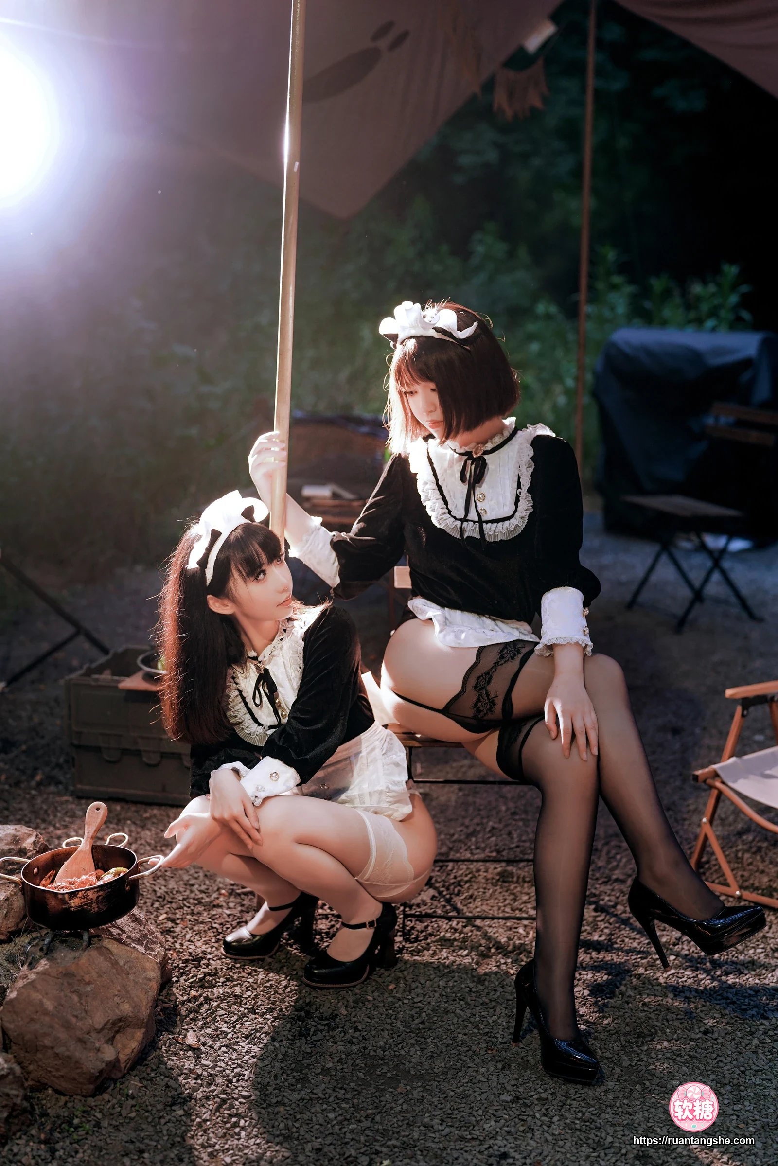 面饼仙儿 面饼仙儿 NO.124 - メイド姉妹(&半半子 BANBANKO)