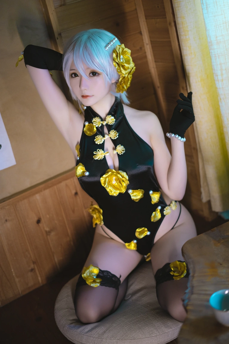星之迟迟《《花鸟风月》 实体本赠送壁纸包》写真图集 26P｜在线预览与图包下载