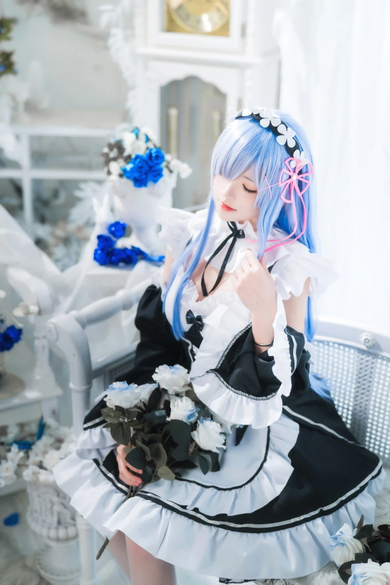 桜桃喵《长发蕾姆01》写真图集 45P｜在线预览与图包下载