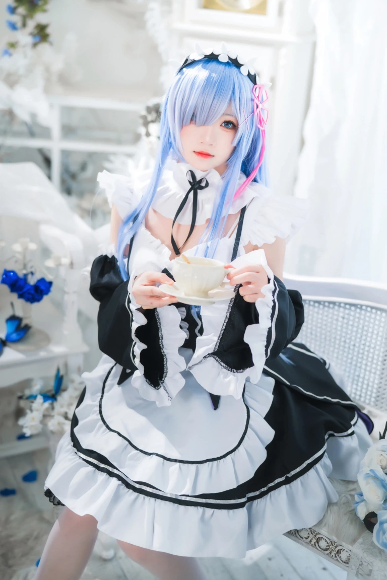 桜桃喵《长发蕾姆02》写真图集 44P｜在线预览与图包下载