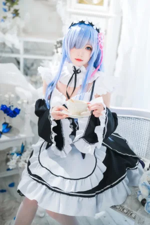 桜桃喵《长发蕾姆02》写真图集 44P｜在线预览与图包下载