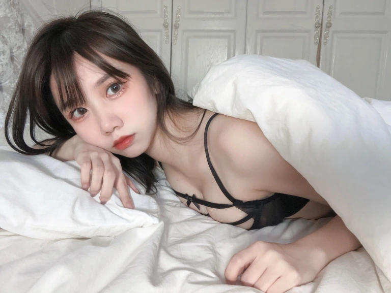 果咩酱《男友视角》写真图集 35P｜在线预览与图包下载