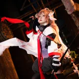 星之迟迟《明日方舟本 《Amazing Grace》 艾雅法拉》写真图集 15P｜在线预览与图包下载