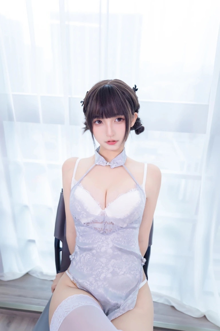 神楽坂真冬《第四季 序号37：《雪糕小姐》》写真图集 75P｜在线预览与图包下载