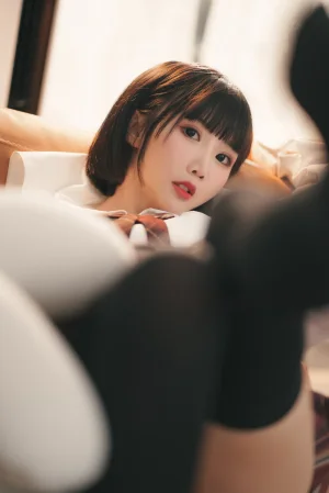 面饼仙儿《JKSE》写真图集 38P｜在线预览与图包下载