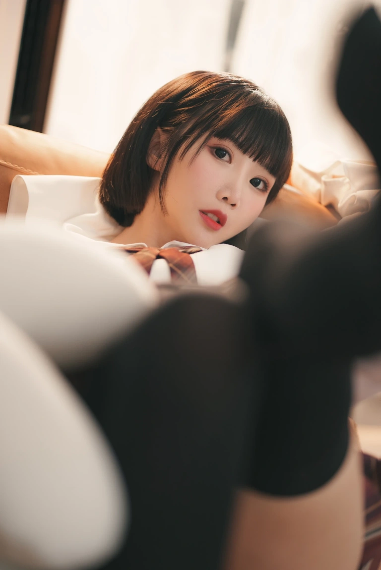 面饼仙儿《JKSE》写真图集 38P｜在线预览与图包下载