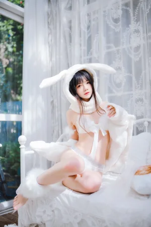 桜桃喵《小白兔》写真图集 97P｜在线预览与图包下载