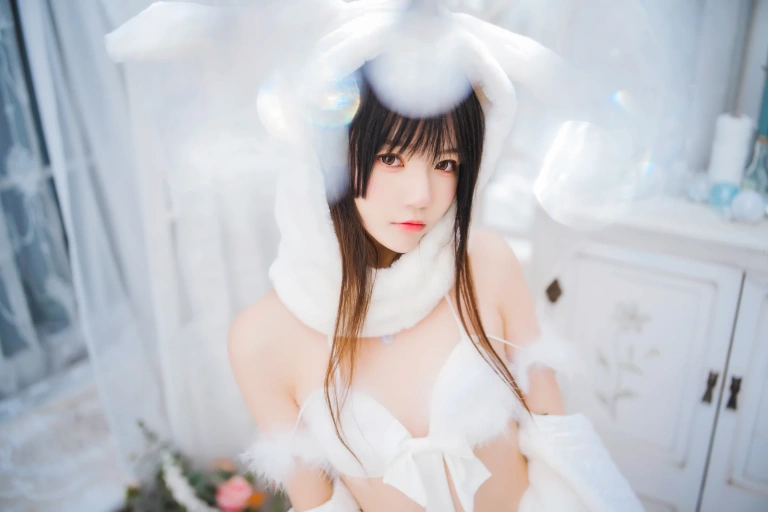 桜桃喵《小白兔》写真图集 97P｜在线预览与图包下载