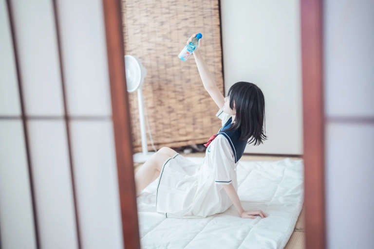 桜桃喵《盛夏制服》写真图集 39P｜在线预览与图包下载