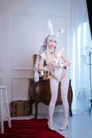 面饼仙儿《恶毒兔女郎》写真图集 17P｜在线预览与图包下载