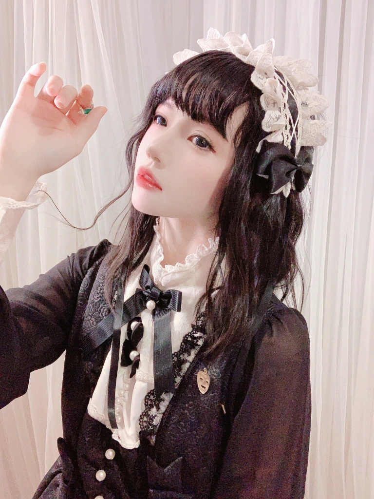 桜桃喵《Doll》写真图集 18P｜在线预览与图包下载