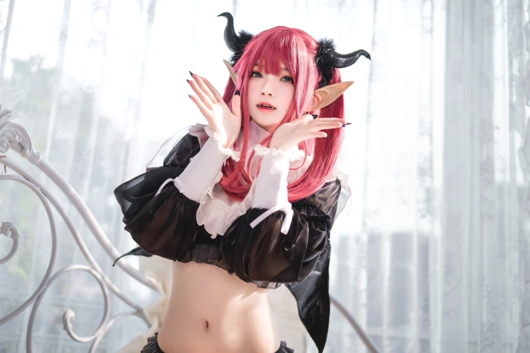 桜桃喵《喜多川海梦 魅魔》写真图集 66P+1V｜在线预览与图包下载