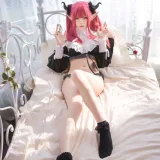 桜桃喵《喜多川海梦 魅魔》写真图集 66P+1V｜在线预览与图包下载