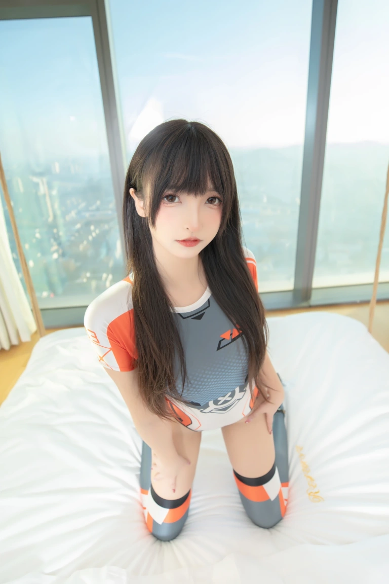 神楽坂真冬《第五季 序号7：《危险驾驶》》写真图集 75P+2V｜在线预览与图包下载
