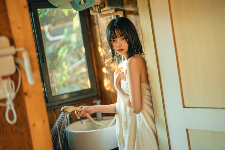 桜桃喵《果夏》写真图集 36P｜在线预览与图包下载