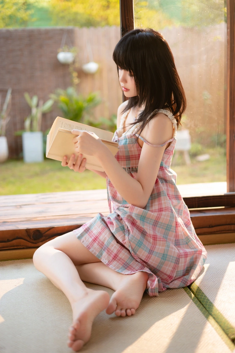 桜桃喵《果夏 桃子》写真图集 48P｜在线预览与图包下载