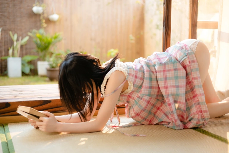 桜桃喵《果夏 桃子》写真图集 48P｜在线预览与图包下载
