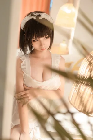 蠢沫沫《沫沫真爱版 爱心围裙》写真图集 50P｜在线预览与图包下载