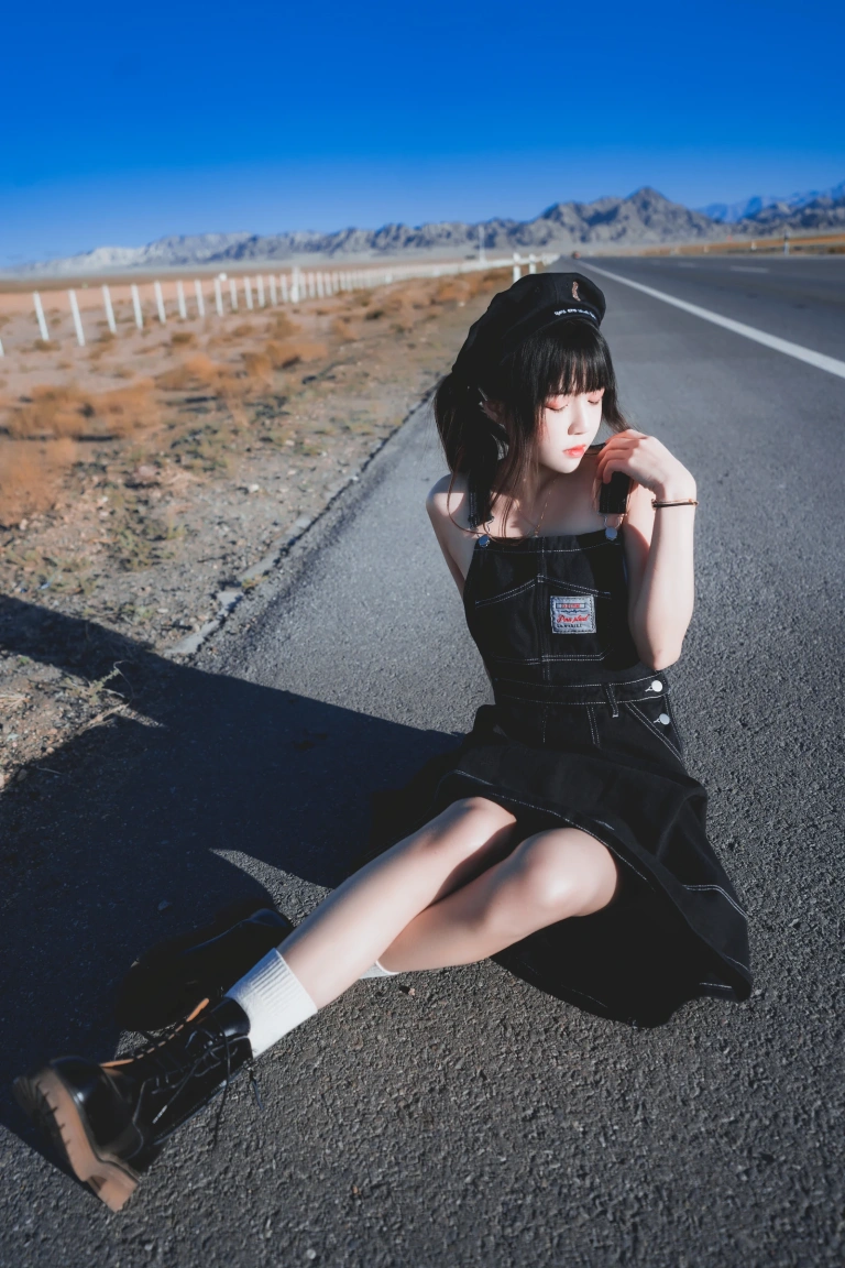 桜桃喵《果夏 遥》写真图集 20P｜在线预览与图包下载