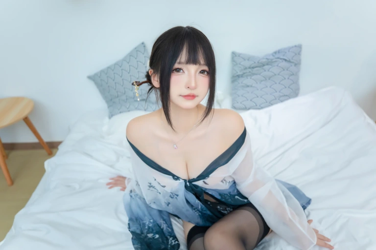 神楽坂真冬《第五季 序号13：《蓬山夜吟》》写真图集 75P+2V｜在线预览与图包下载