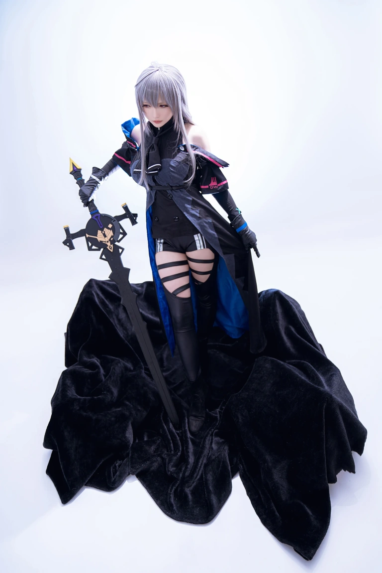 星之迟迟《2021年正片合集 斯卡蒂》写真图集 19P｜在线预览与图包下载