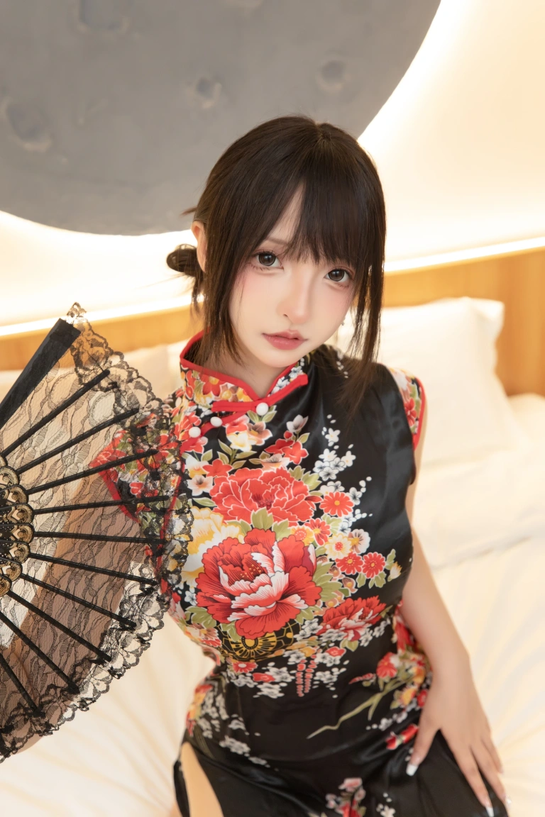 神楽坂真冬《第五季 序号18：《古典旗袍》》写真图集 75P+2V｜在线预览与图包下载
