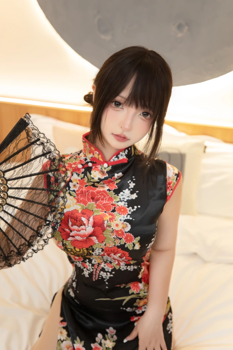 神楽坂真冬《第五季 序号18：《古典旗袍》》写真图集 75P+2V｜在线预览与图包下载