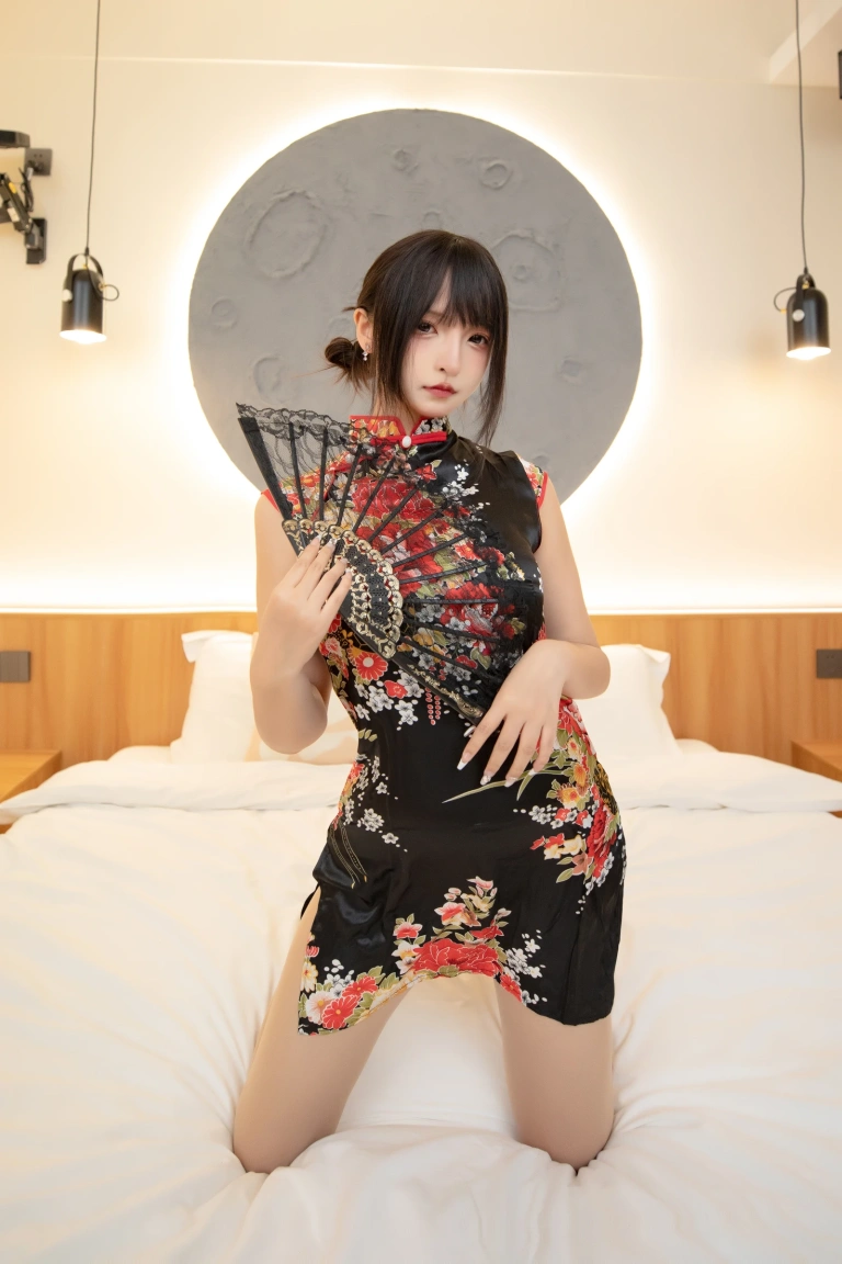 神楽坂真冬《第五季 序号18：《古典旗袍》》写真图集 75P+2V｜在线预览与图包下载