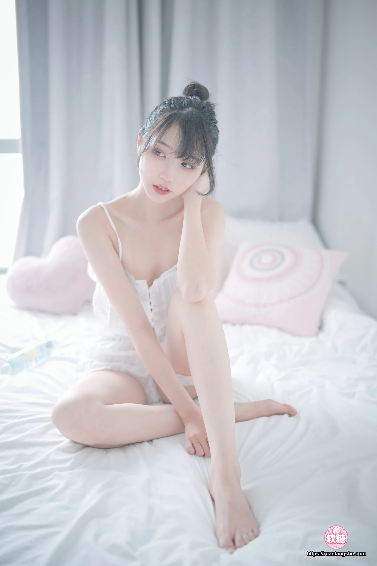 周叽是可爱兔兔 周叽是可爱兔兔 NO.15 - 白色睡衣