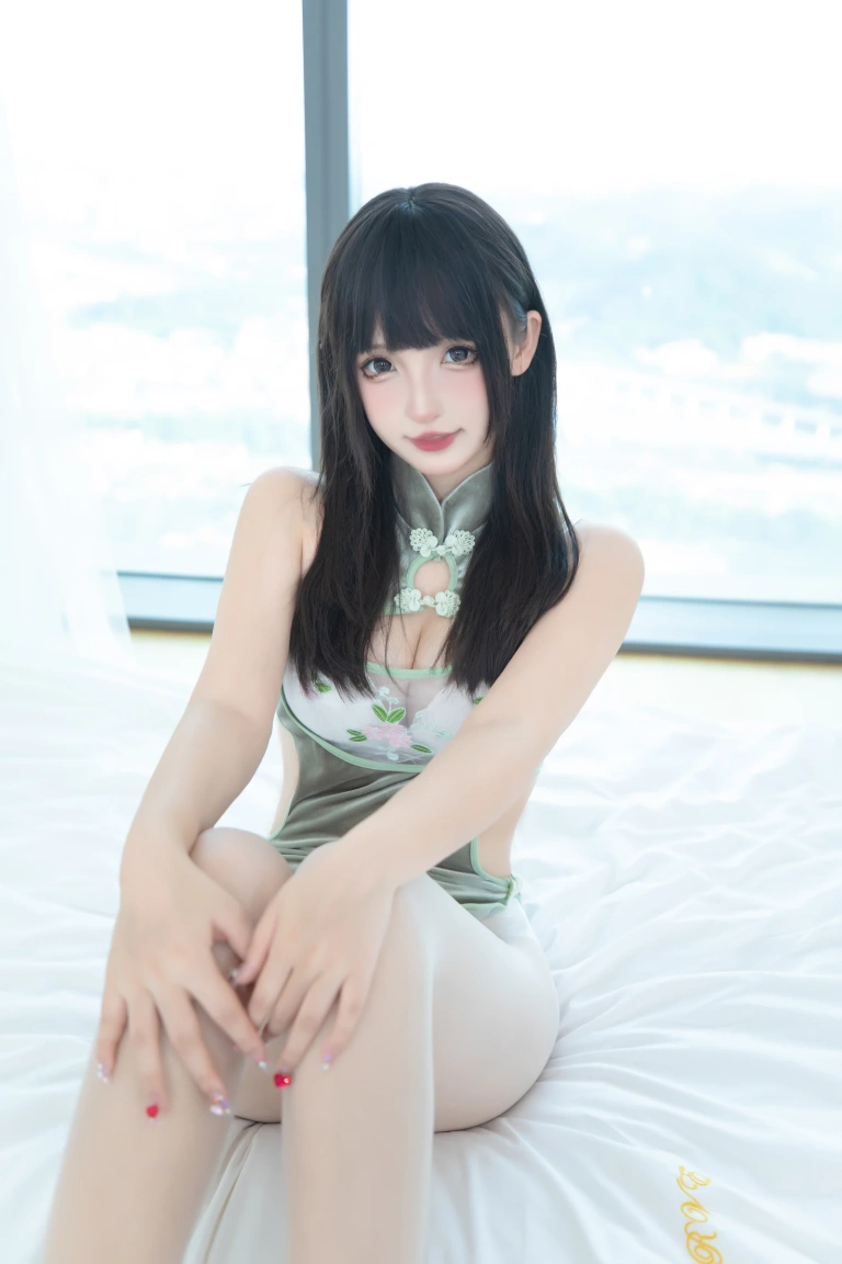 神楽坂真冬《第五季 序号24：《青翠如梦》》写真图集 75P+2V｜在线预览与图包下载