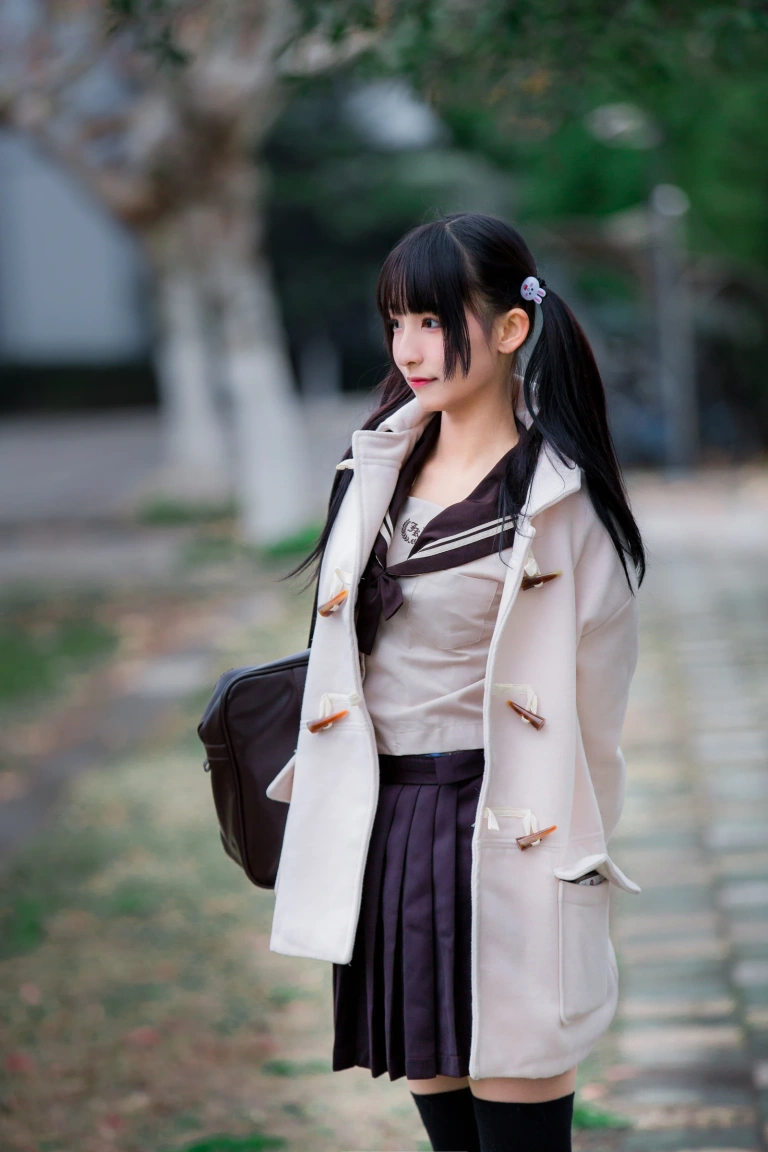 神楽坂真冬《私人定制《捆绑》》写真图集 233P+1V｜在线预览与图包下载