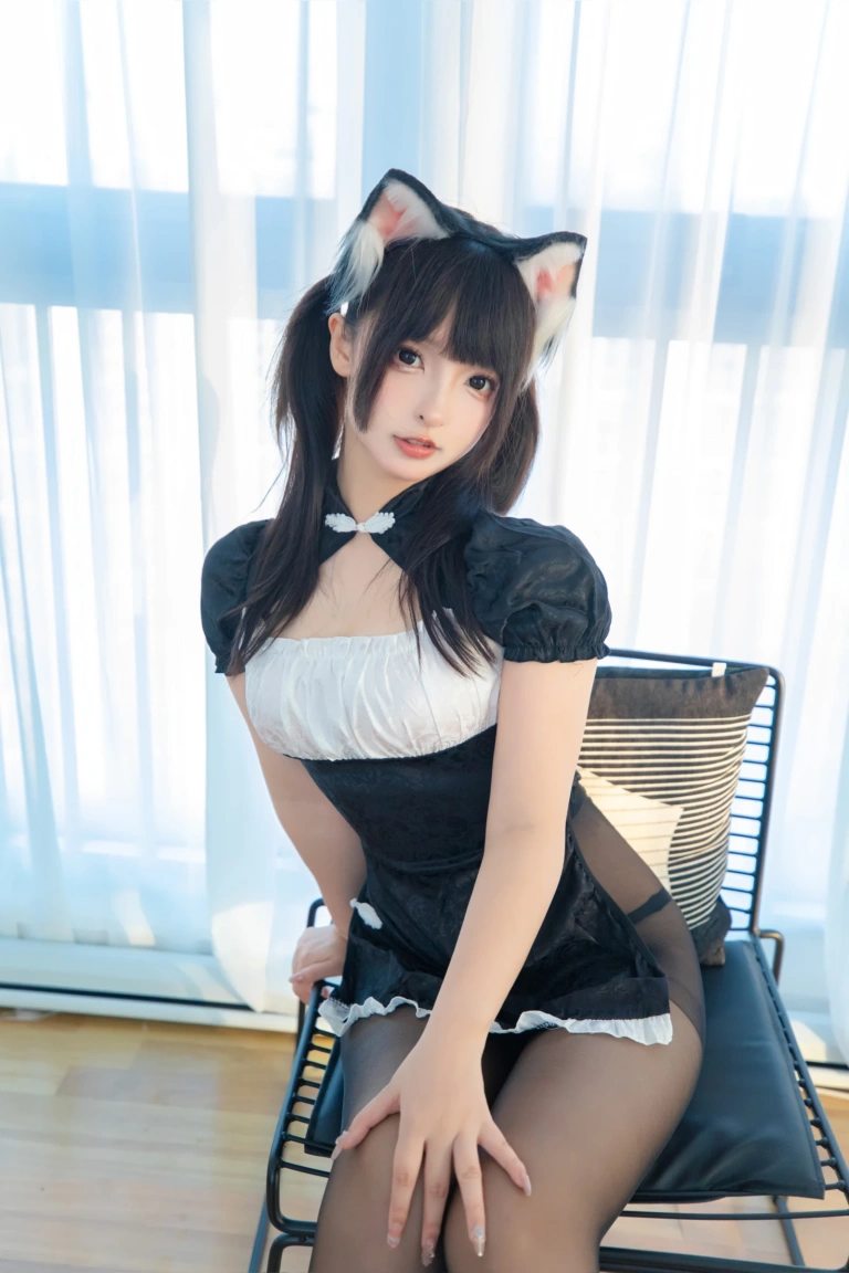 神楽坂真冬《第五季 序号30：《猫猫女仆》》写真图集 75P+2V｜在线预览与图包下载