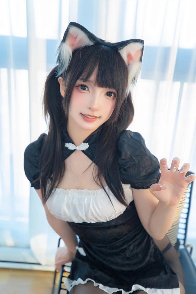 神楽坂真冬《第五季 序号30：《猫猫女仆》》写真图集 75P+2V｜在线预览与图包下载