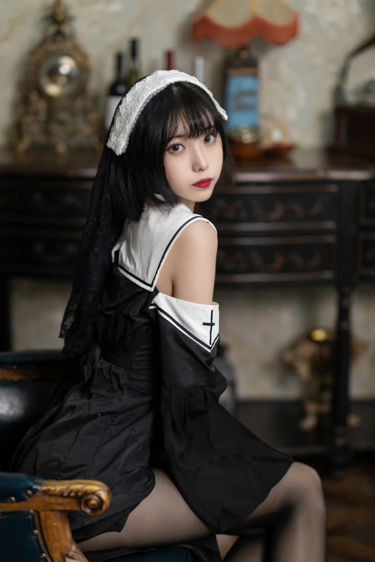 许岚《修女黑丝》写真图集 40P｜在线预览与图包下载