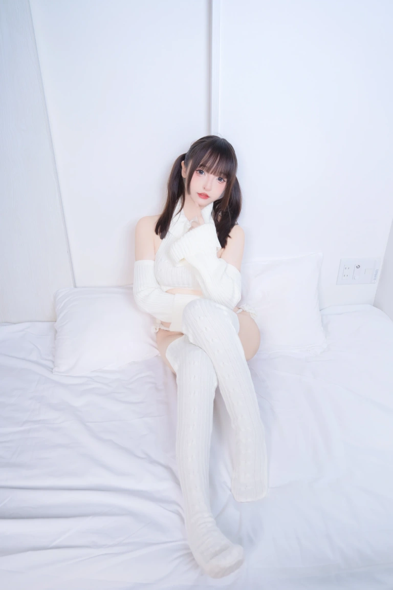 神楽坂真冬《第五季 序号36：《斩男毛衣》》写真图集 75P+2V｜在线预览与图包下载