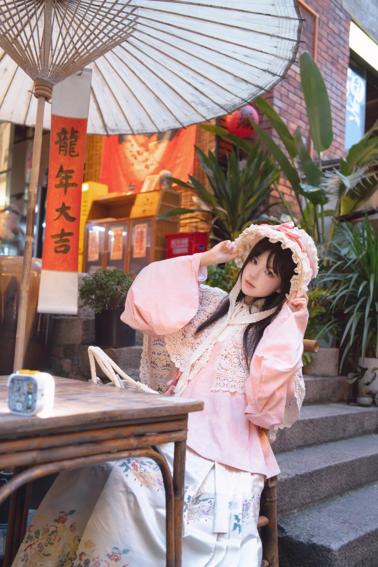 桜桃喵《龙年大吉》写真图集 11P｜在线预览与图包下载