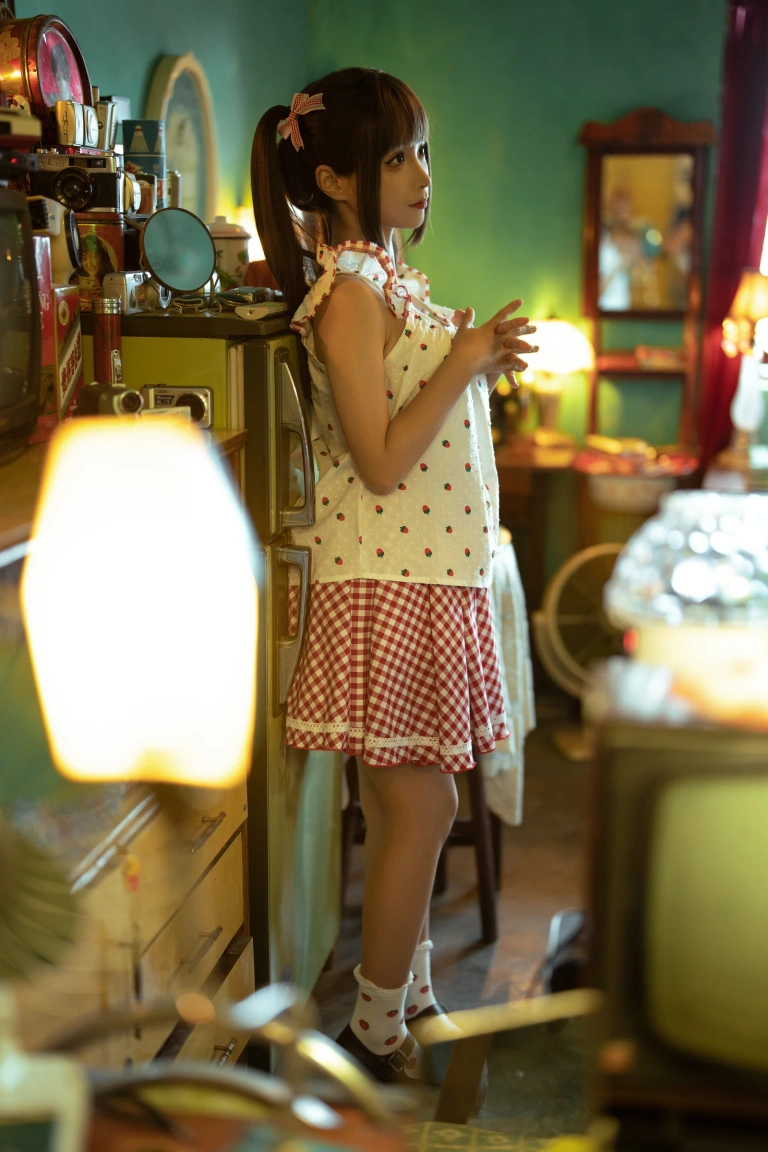 蠢沫沫《红格子》写真图集 118P｜在线预览与图包下载