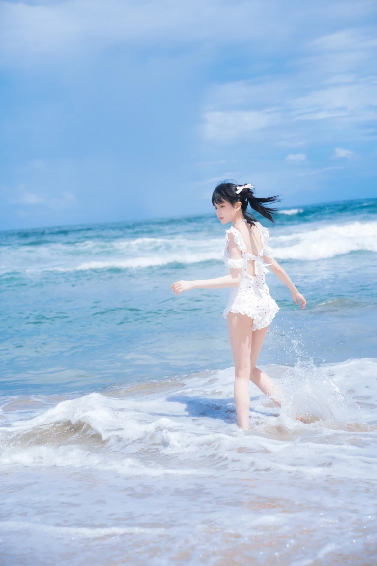 桜桃喵《雪顶冰淇淋》写真图集 17P｜在线预览与图包下载