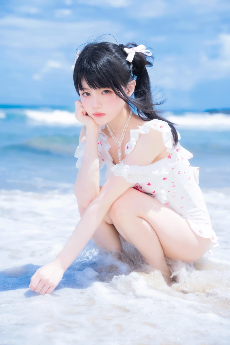 桜桃喵《雪顶冰淇淋》写真图集 17P｜在线预览与图包下载