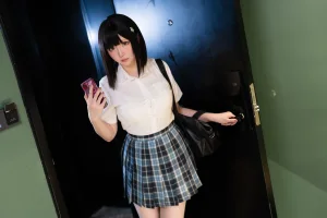 星之迟迟《2022月度计划 7月套图D 原创 换装竞泳》写真图集 88P｜在线预览与图包下载