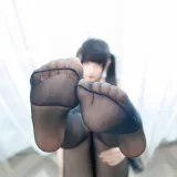 神楽坂真冬《第四季 序号41：《裤袜小恶魔》》写真图集 75P｜在线预览与图包下载