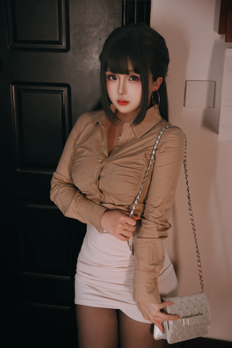 日奈娇(椎名莜)《醉酒同事》写真图集 215P+8V｜在线预览与图包下载