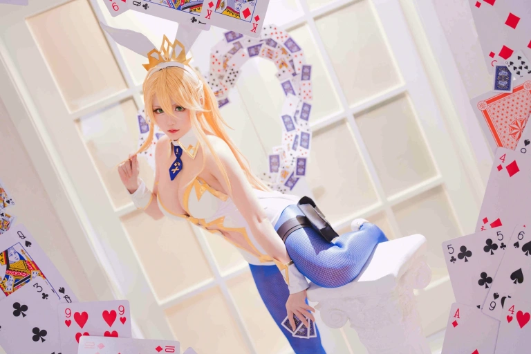 星之迟迟《FGO狮子王》写真图集 22P｜在线预览与图包下载